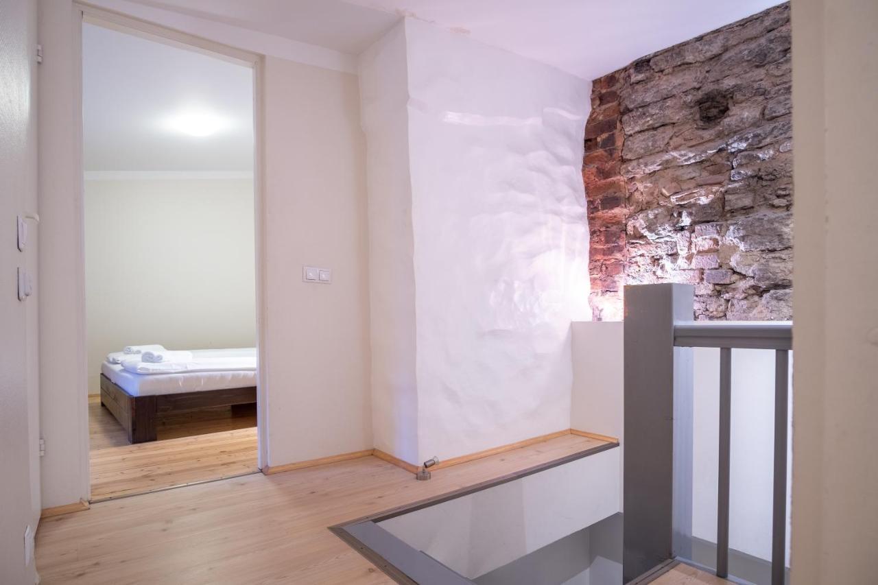 Dream Stay - Bright 2-Bedroom 2-Floor Old Town Apartment Tallinn Exterior photo