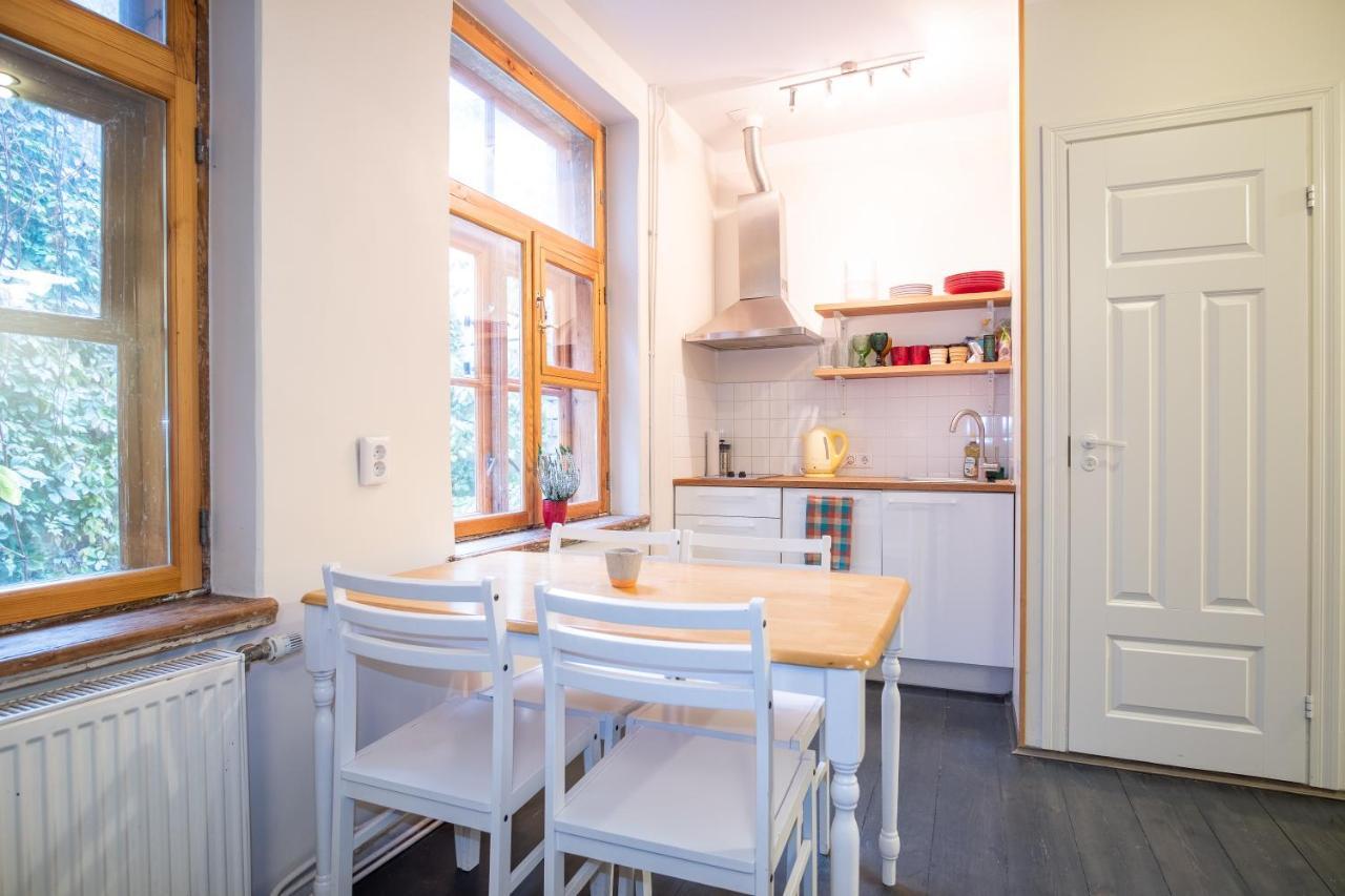Dream Stay - Bright 2-Bedroom 2-Floor Old Town Apartment Tallinn Exterior photo