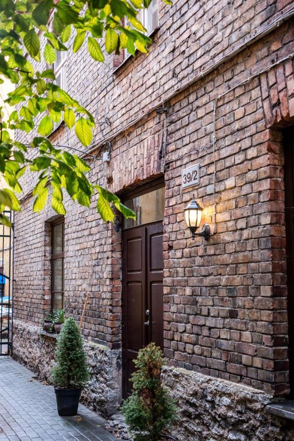 Dream Stay - Bright 2-Bedroom 2-Floor Old Town Apartment Tallinn Exterior photo
